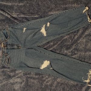 High wasted Universal Thread vintage straight jeans